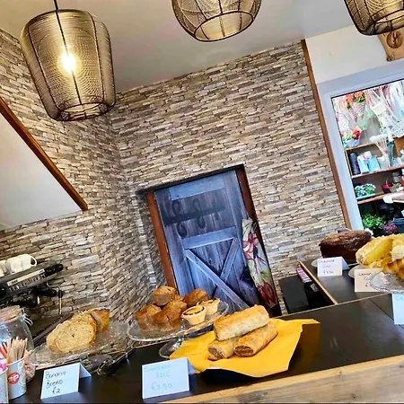 6 New Street Selfcatering 2 * Bantry